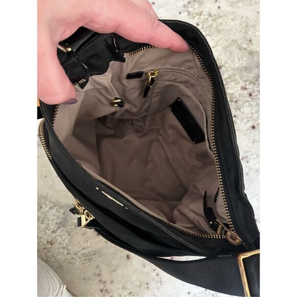 Tumi Voyageur Capri Black Nylon Crossbody Bag EUC - Picture 7 of 9